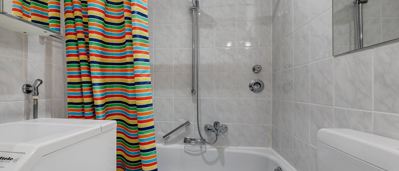 Apartment München Schwabing-West (rund um den Hohenzollernplatz) 01 Badezimmer 4983
