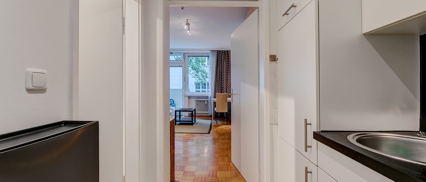 Apartment München Schwabing-West (rund um den Hohenzollernplatz) 01 Flur/Gang 4983