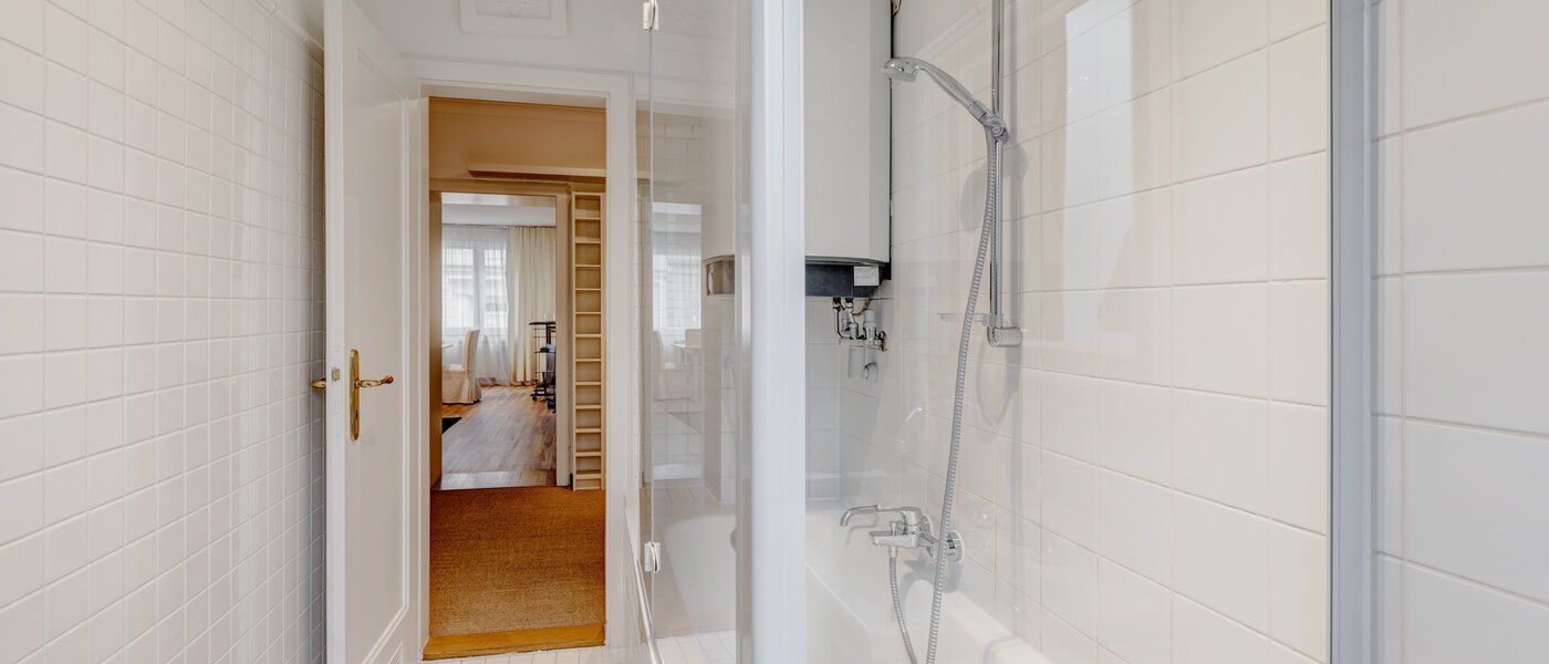 Wohnung München Schwabing (rechts der Leopoldstraße) 03 Badezimmer 4984