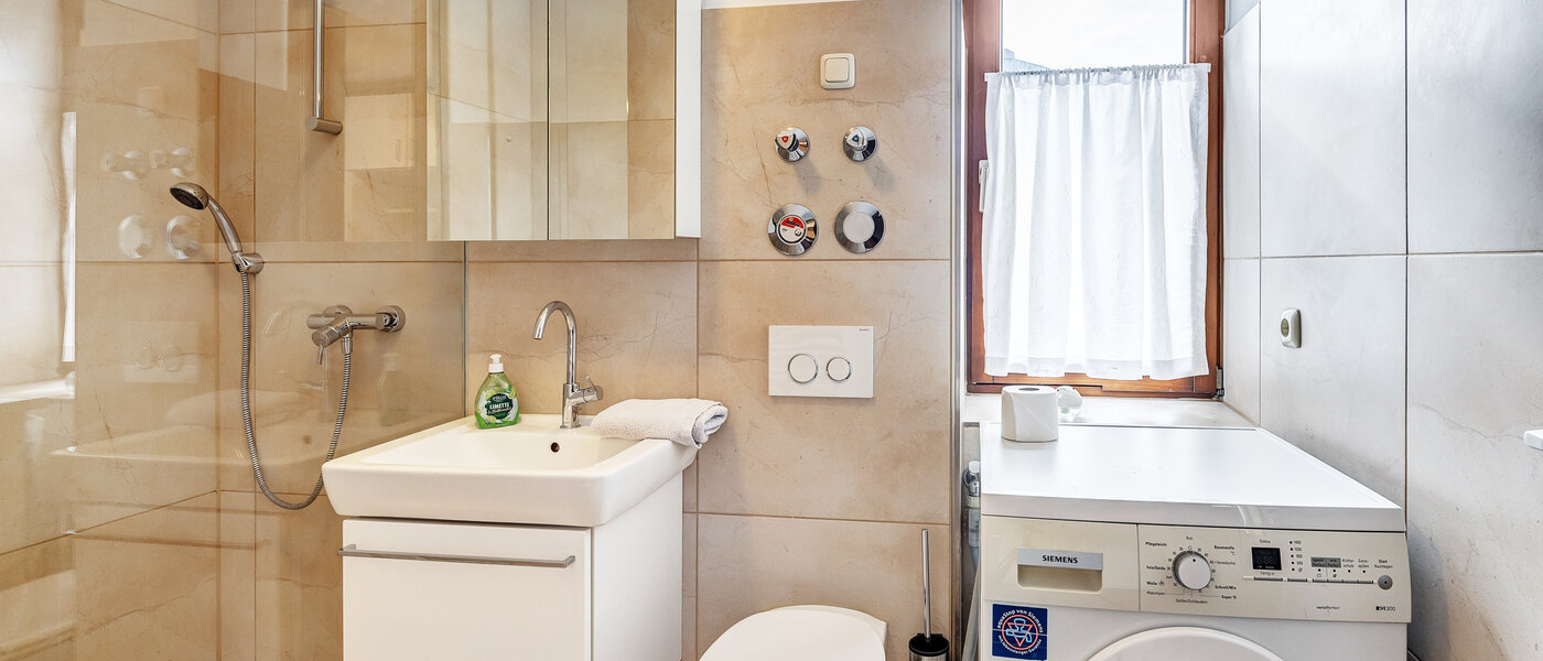 Wohnung München Au-Haidhausen 01 Badezimmer 5059