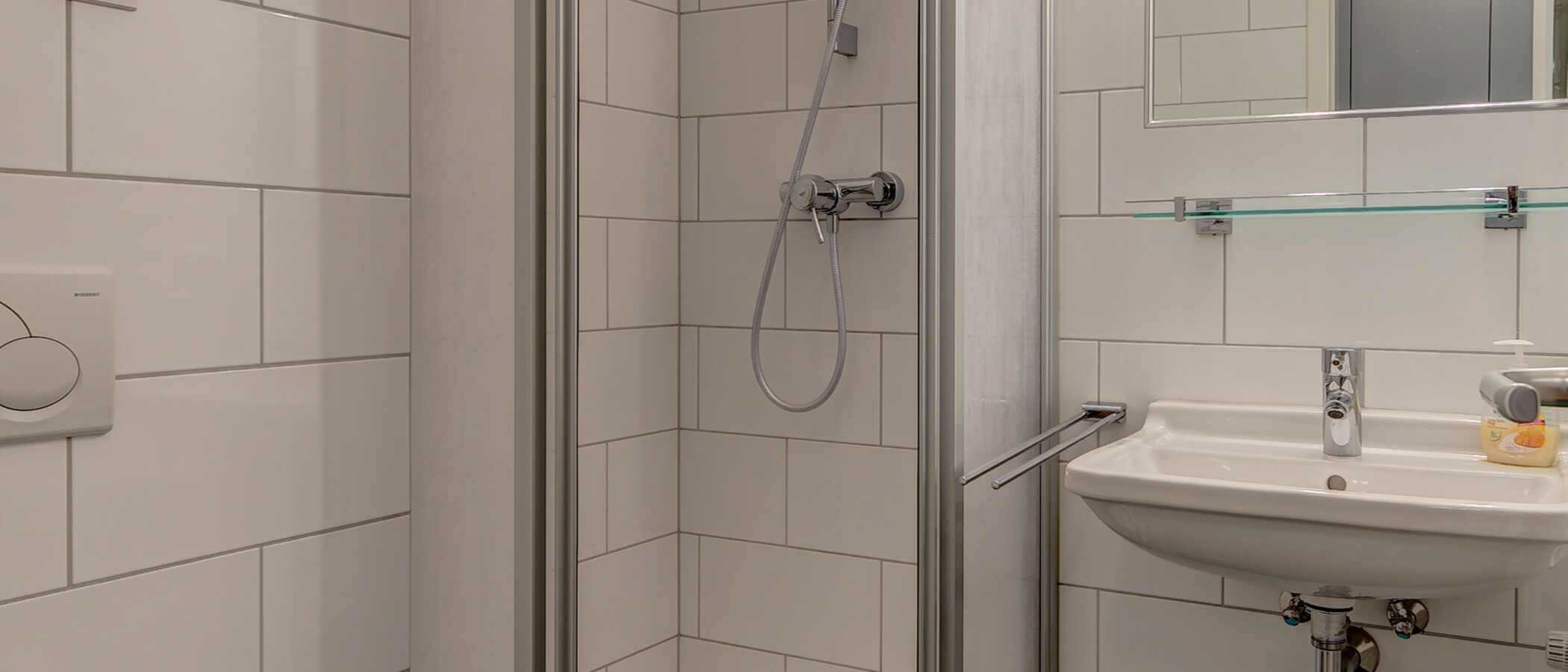 Apartment München Schwabing (rechts der Leopoldstraße) 02 Badezimmer 5202