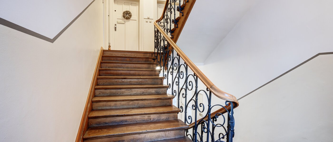 Wohnung München Neuhausen 01 Treppenhaus 5216