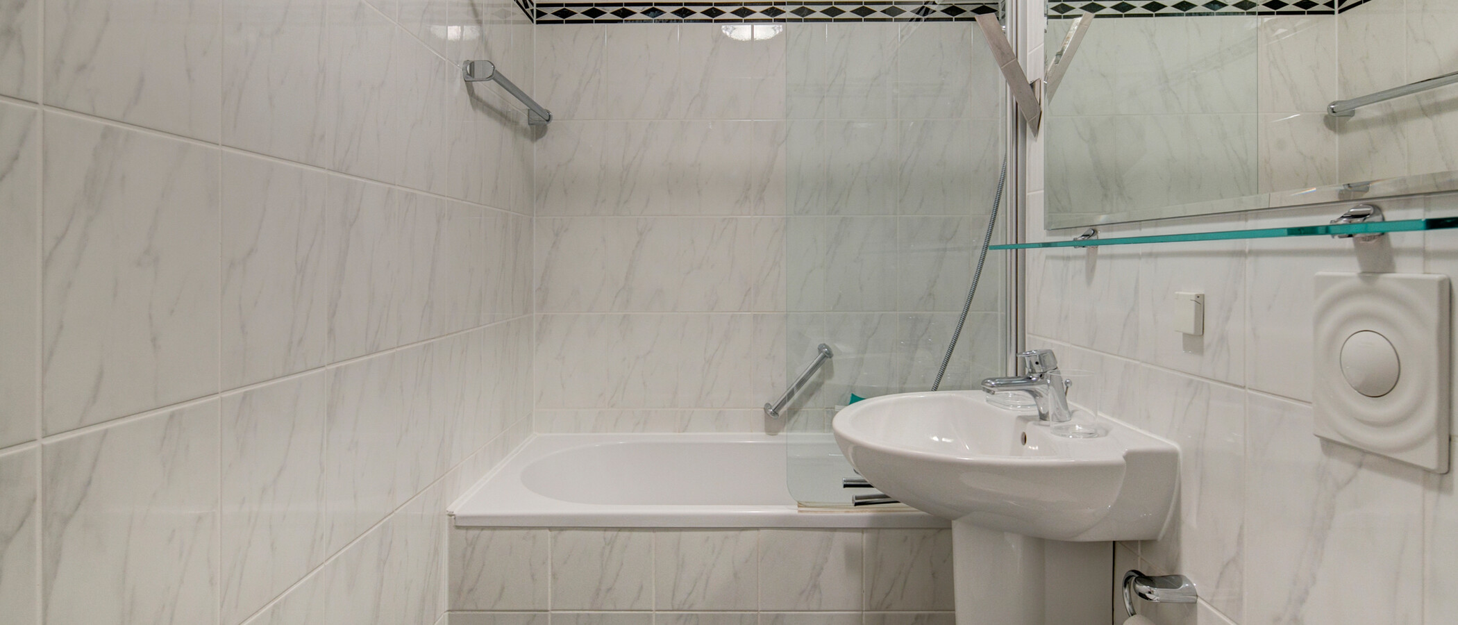 Wohnung München Glockenbachviertel 01 Badezimmer 523
