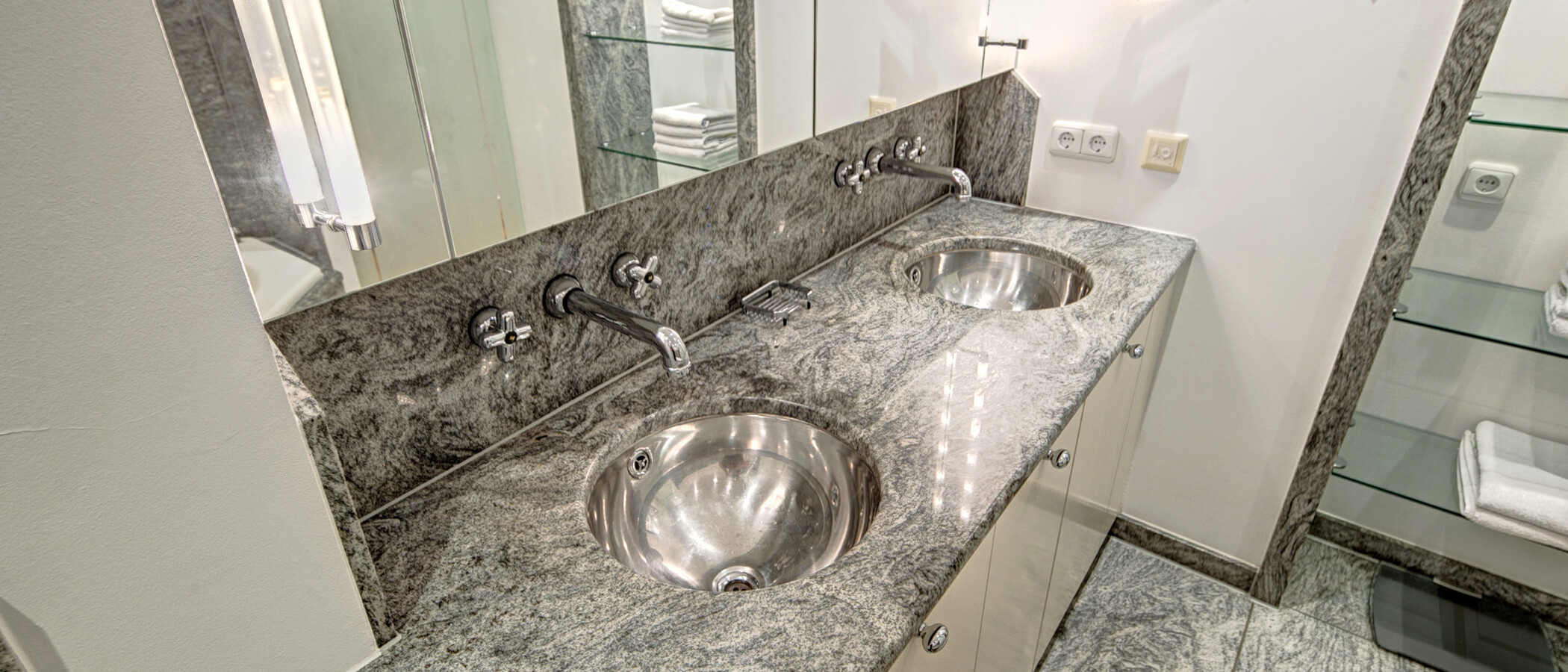 Wohnung München Schwabing-West (rund um den Hohenzollernplatz) 04 Badezimmer 5273
