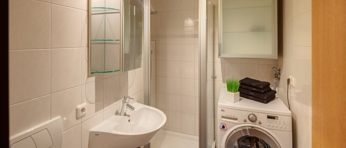 Gartenwohnung München Fasanerie 01 Badezimmer 5287