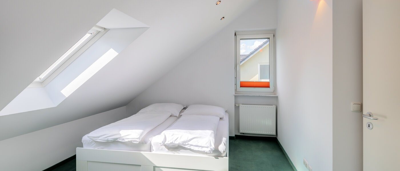 Reihenhaus München Westpark 01 2. Schlafzimmer	 5296