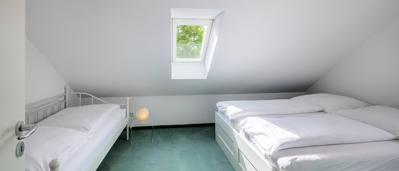 Reihenhaus München Westpark 02 2. Schlafzimmer	 5296