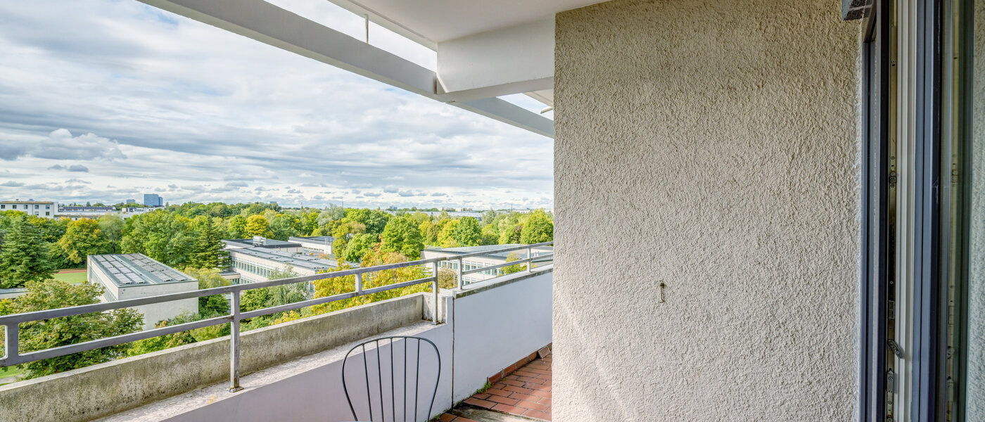 Wohnung München Bogenhausen 03 Balkon 53
