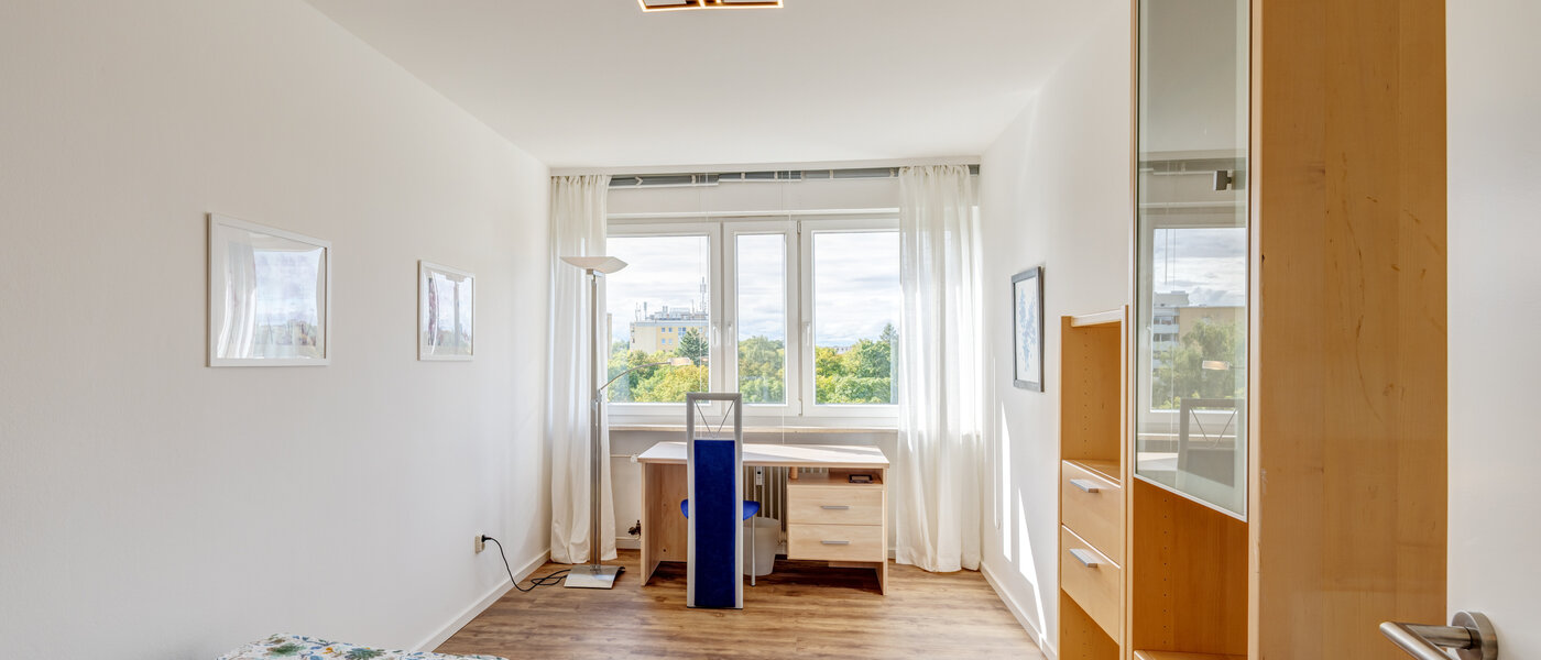 Wohnung München Bogenhausen 02 2. Schlafzimmer	 53