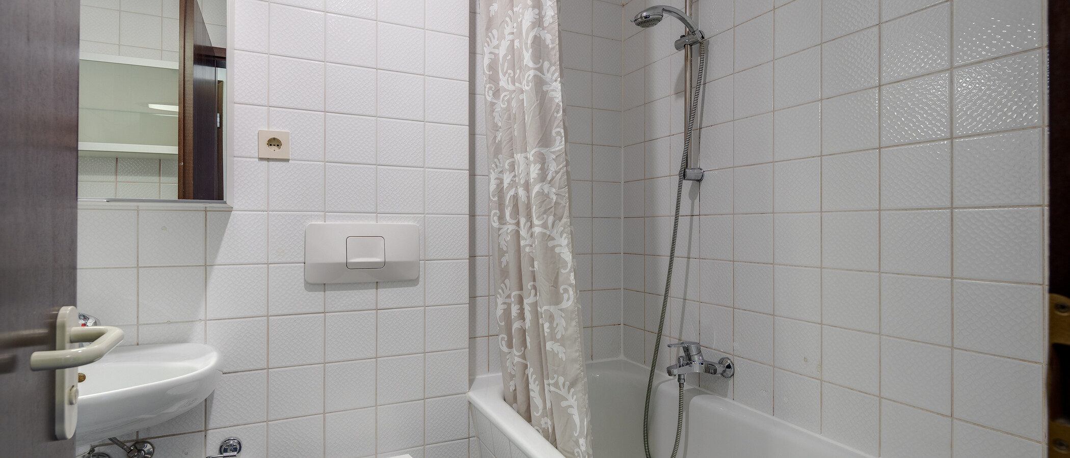 Wohnung München Harlaching 01 Badezimmer 5306