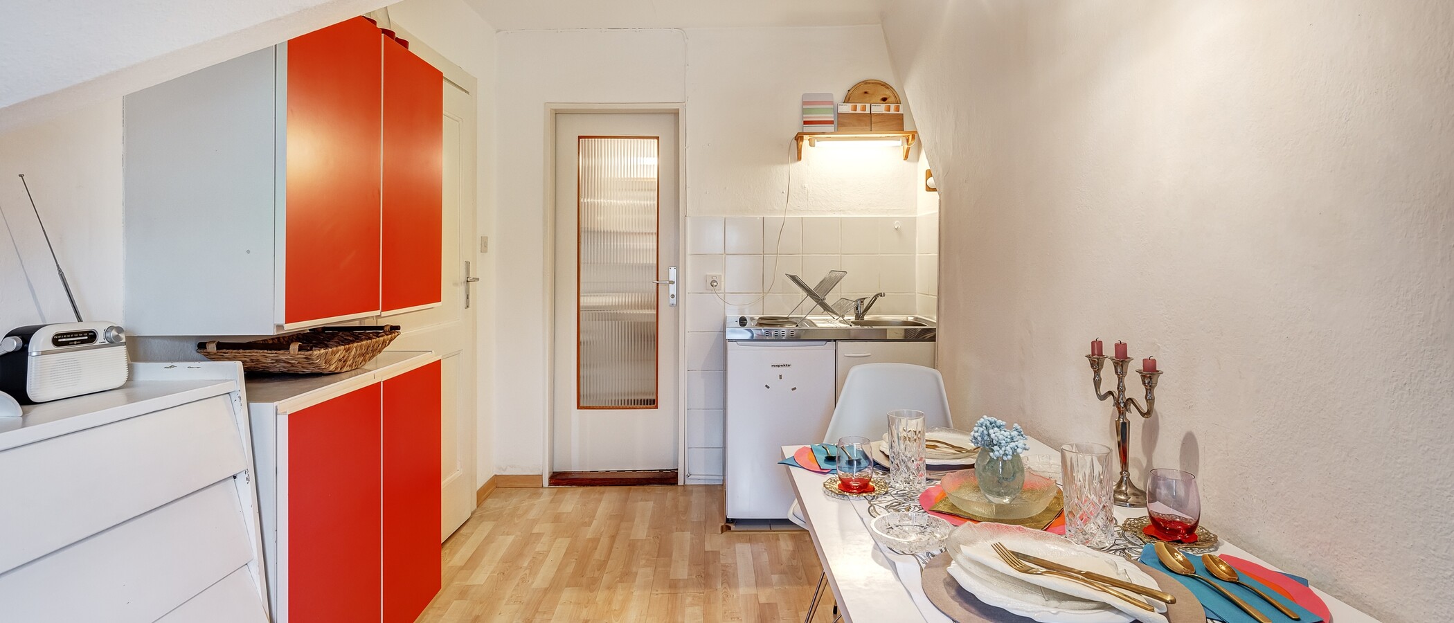 Dachgeschosswohnung München Solln 03 Küche 5327