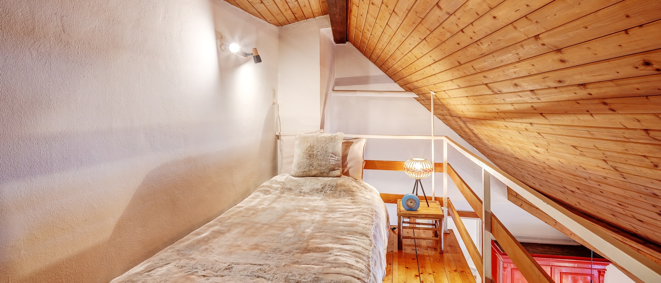 Dachgeschosswohnung München Solln 01 Schlafbereich 5327