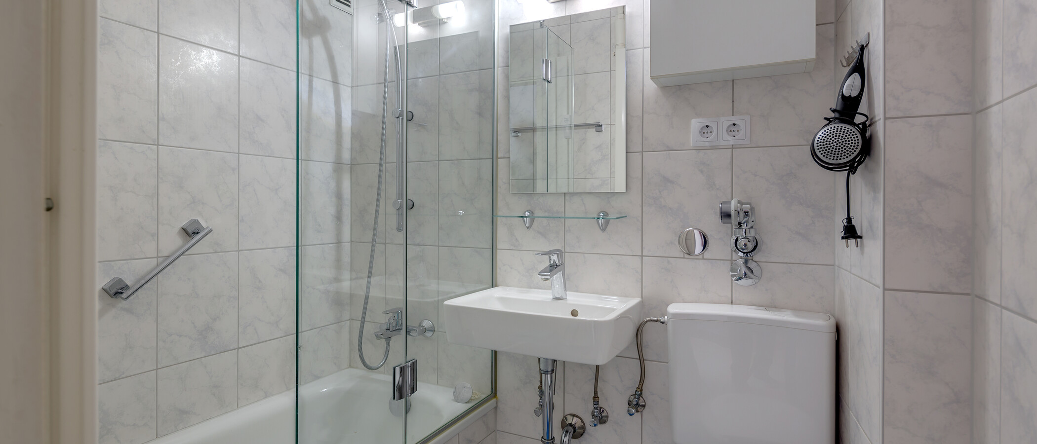Apartment München Fasanerie 01 Badezimmer 5372