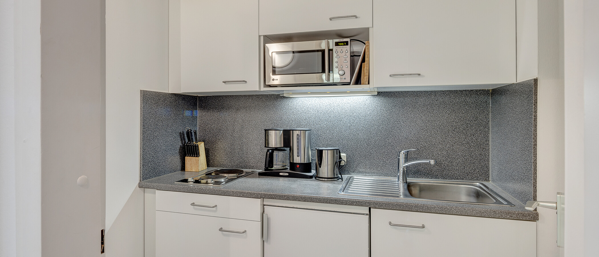 Wohnung München Schwabing (rechts der Leopoldstraße) 01 Küche 5389