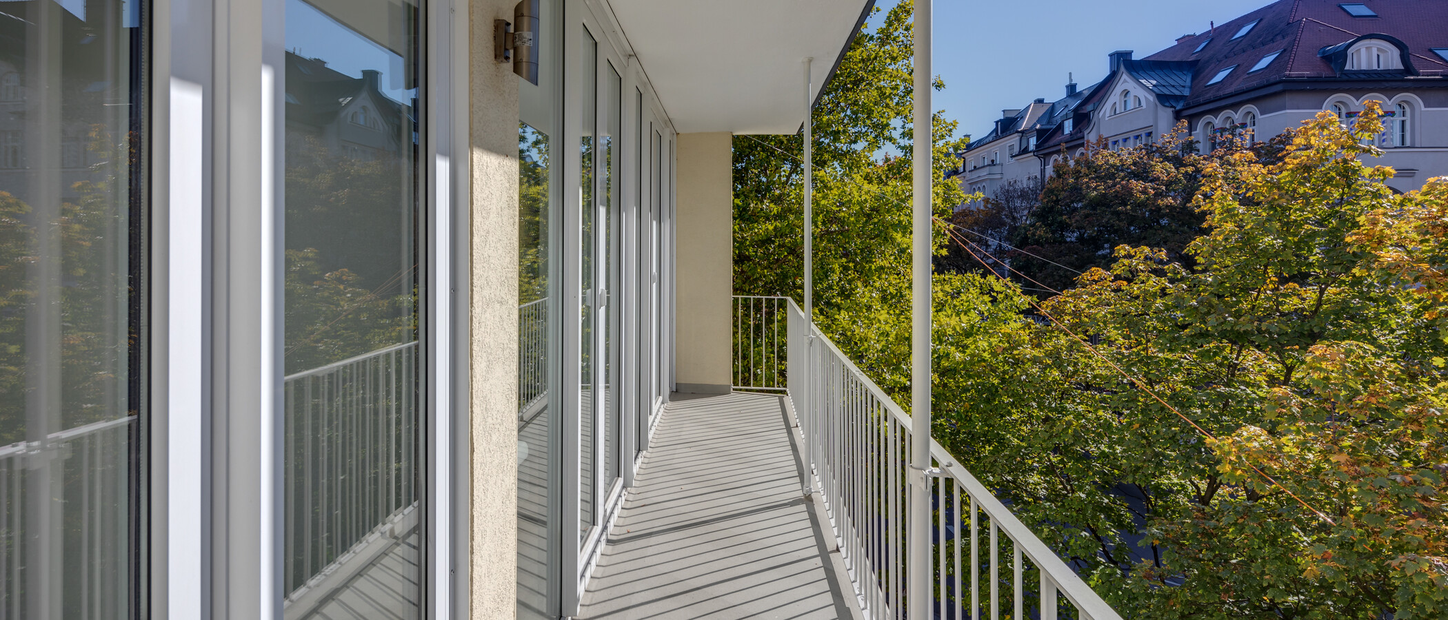 Wohnung München Schwabing (links der Leopoldstraße) 01 Balkon 5407