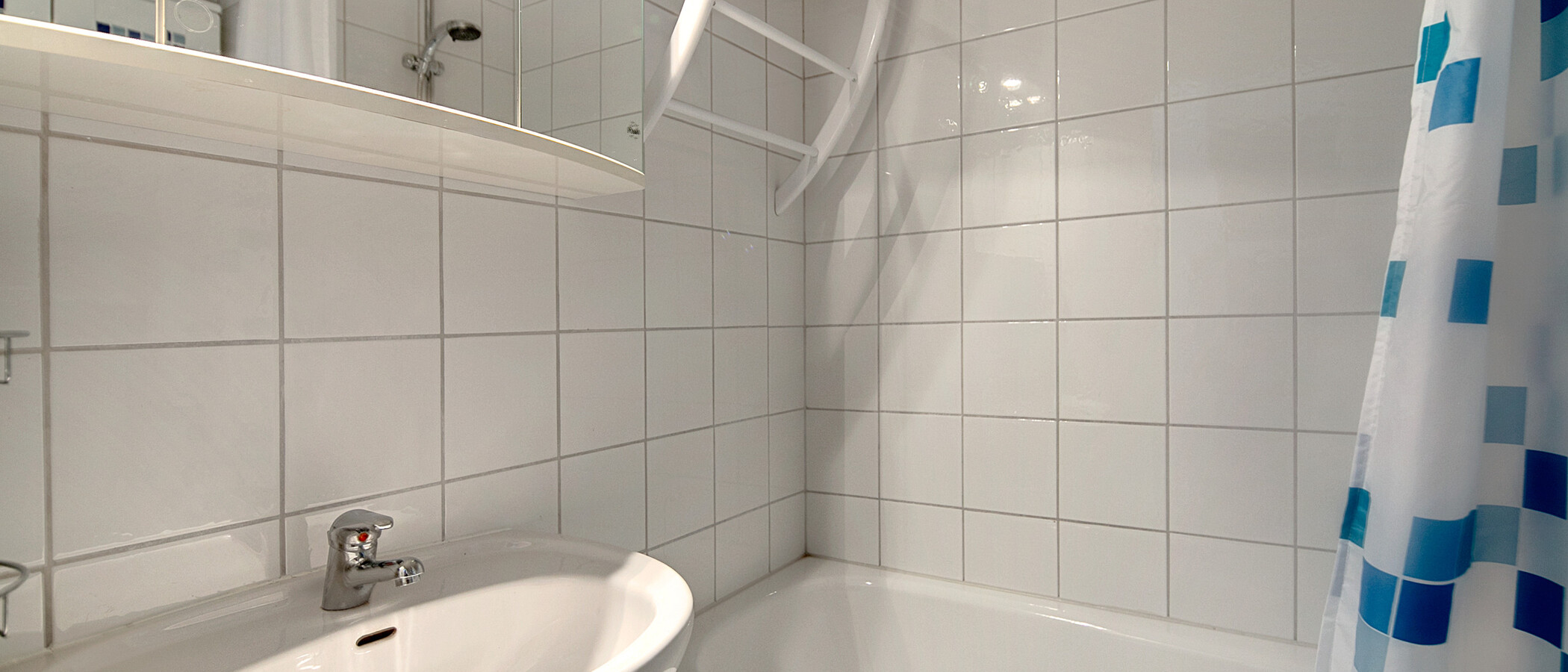 Apartment München Glockenbachviertel 01 Badezimmer 541