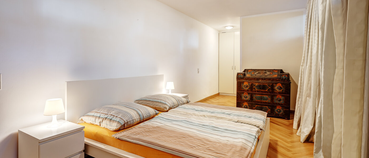 Einfamilienhaus München Obermenzing 01 2. Schlafzimmer	 5436