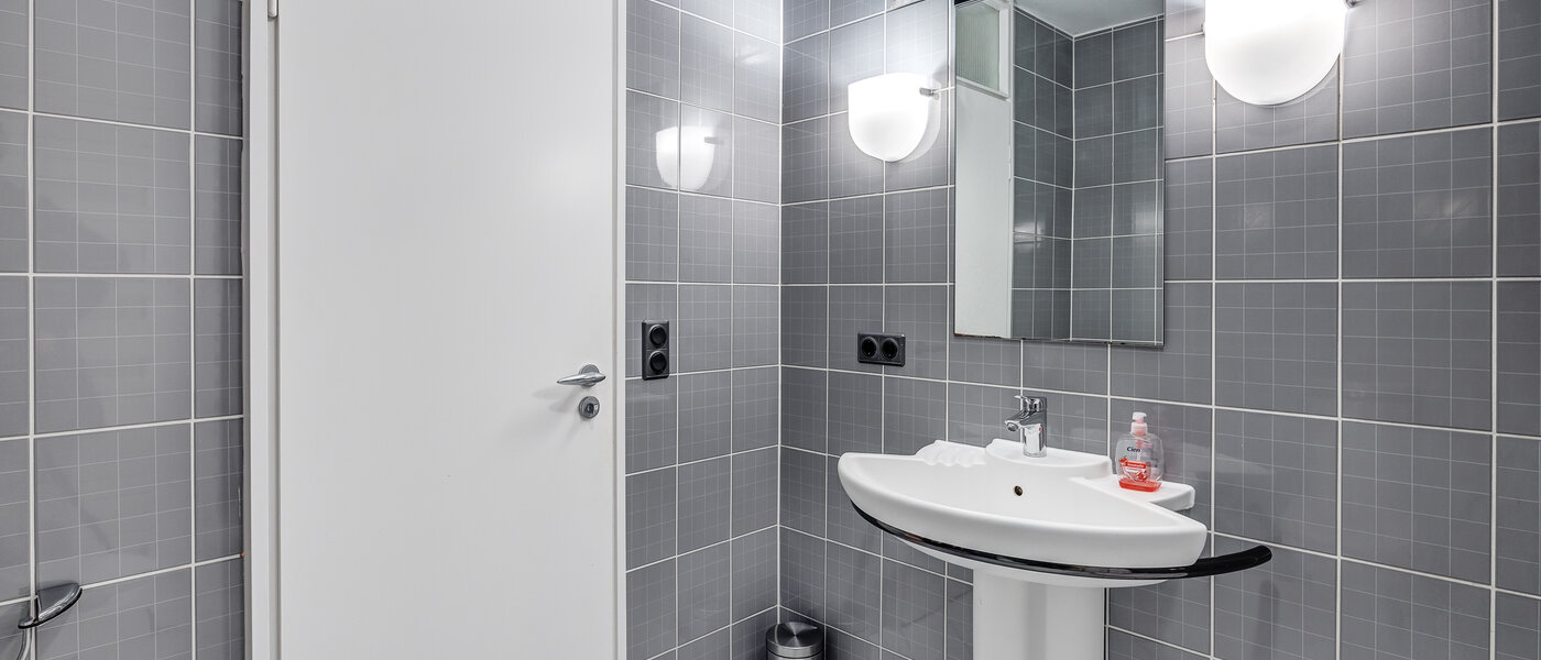 Einfamilienhaus München Obermenzing 02 4. Badezimmer 5436