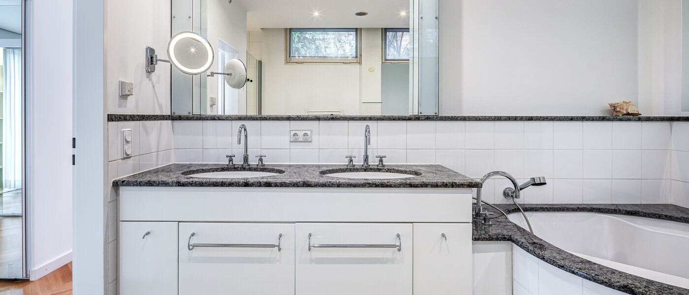 Einfamilienhaus München Obermenzing 04 1. Badezimmer 5436