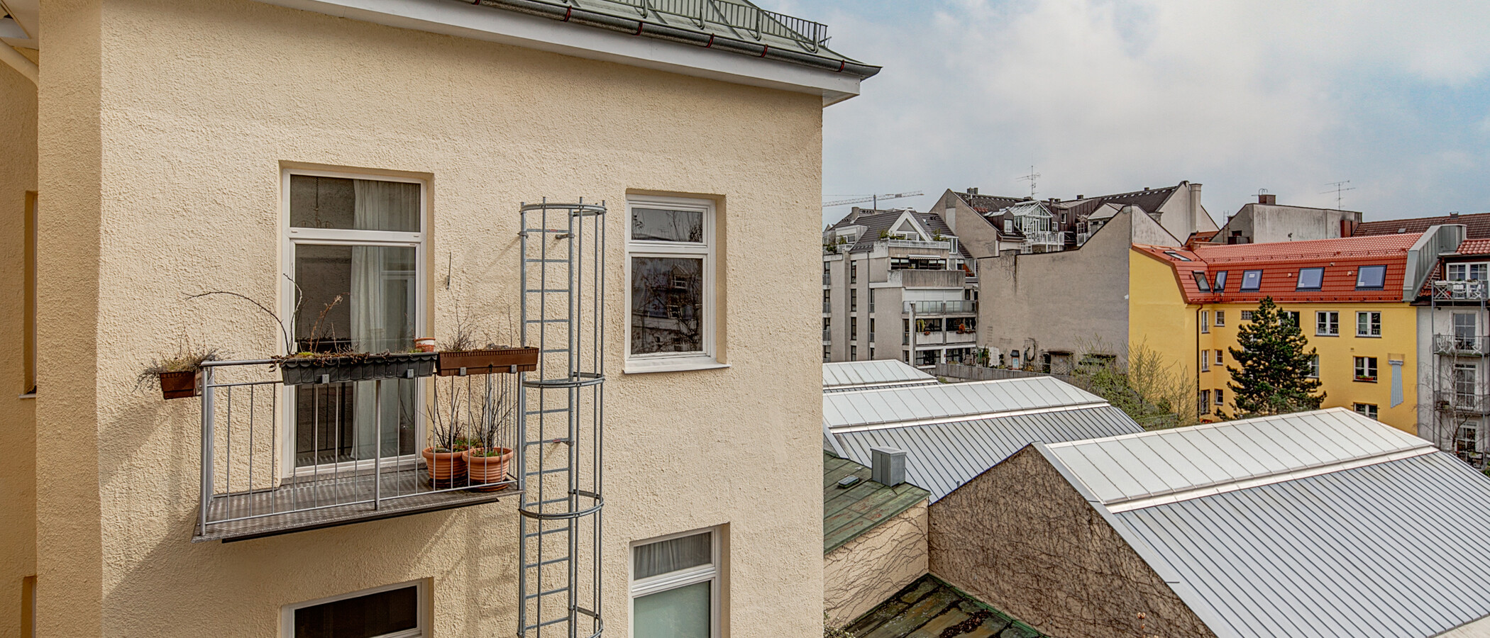 Wohnung München Schwabing (links der Leopoldstraße) 03 Aussicht 556