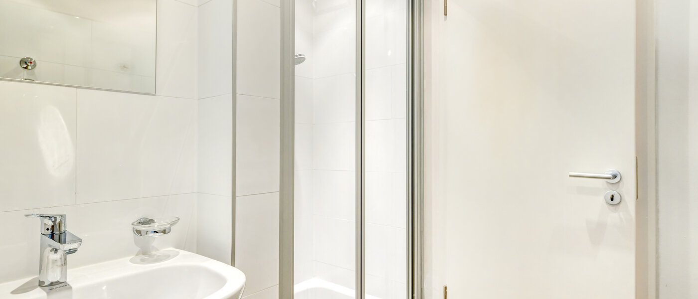 Wohnung München Schwabing-Nord (zw. Leopoldstraße & Englischen Garten) 01 Badezimmer 5560