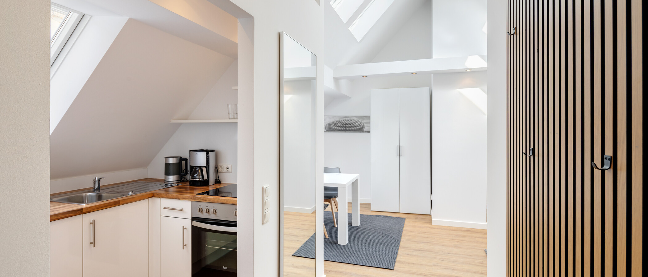 Dachgeschosswohnung München Schwabing 03 Flur/Gang 5576