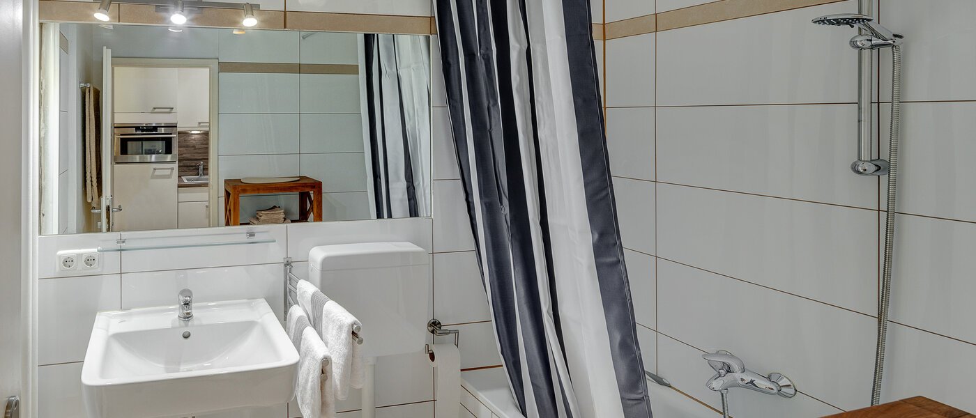 Wohnung München Schwabing-West (rund um den Hohenzollernplatz) 01 Badezimmer 5579