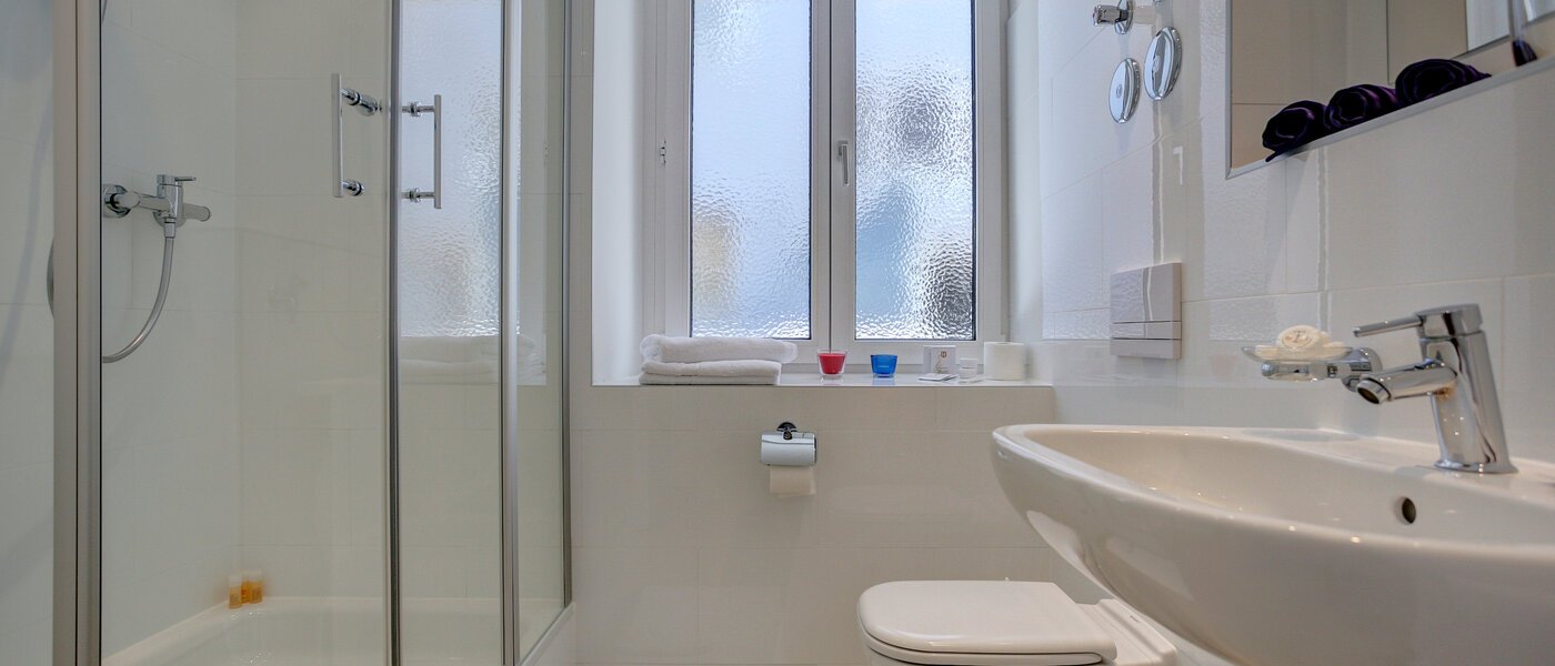 Wohnung München Schwabing 01 Badezimmer 5588