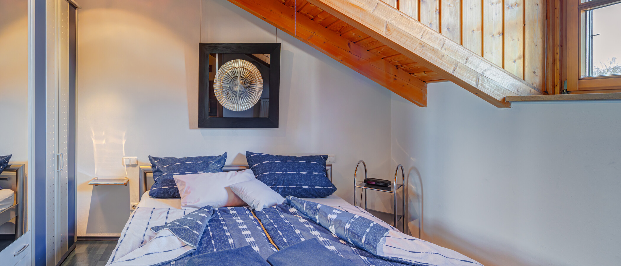 Dachgeschosswohnung München Am Hart 01 Schlafzimmer 5630