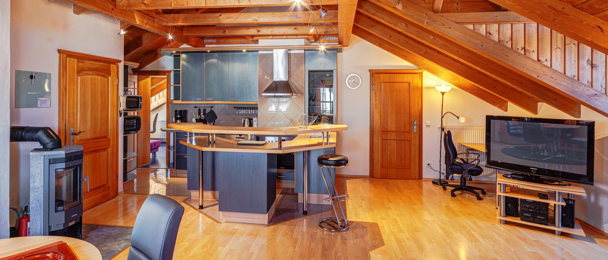 Dachgeschosswohnung München Am Hart 03 Wohnbereich 5630