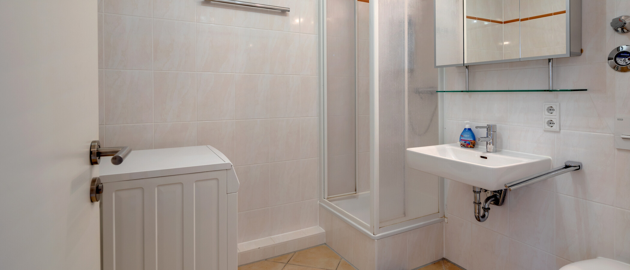 Wohnung Unterhaching 01 Badezimmer 5656