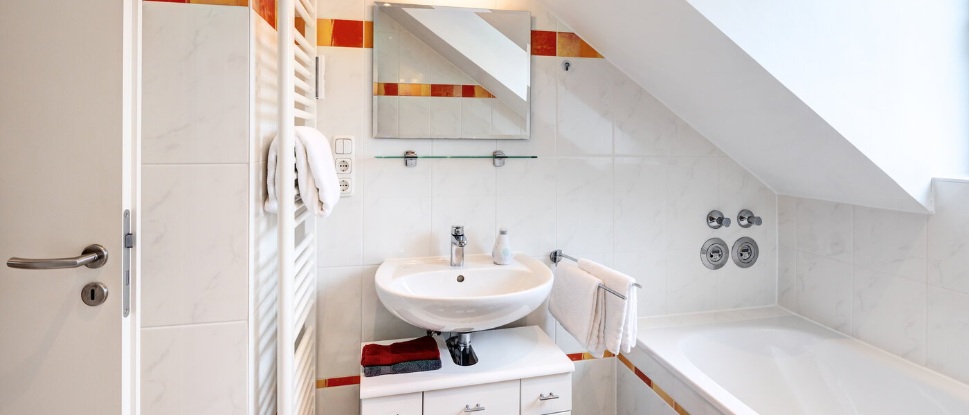 Wohnung München Harlaching 02 Badezimmer 5766