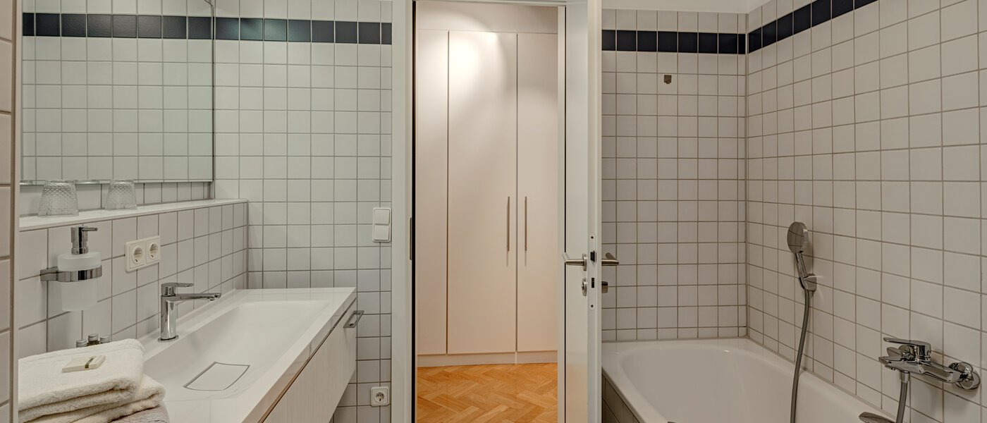 Wohnung München Bogenhausen 02 Badezimmer 5866