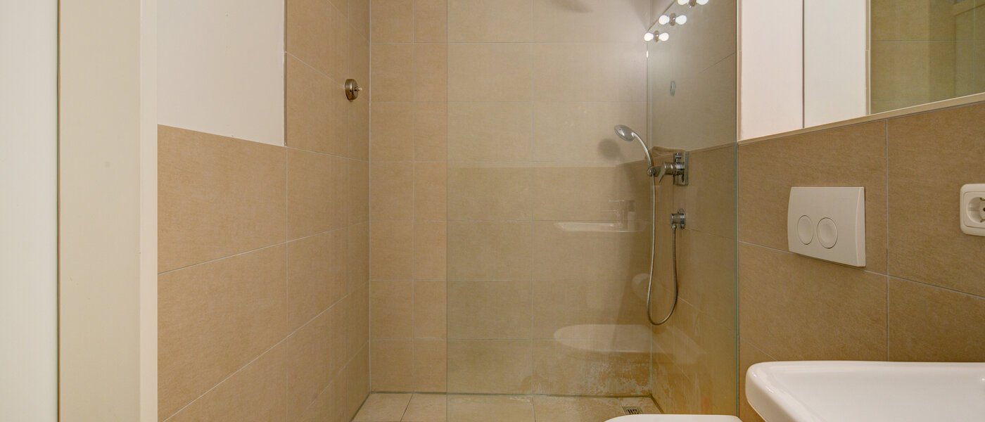 Apartment München Großhadern 01 Badezimmer 6060