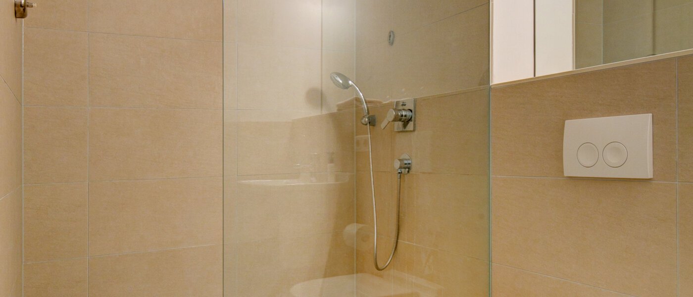 Apartment München Großhadern 02 Badezimmer 6060