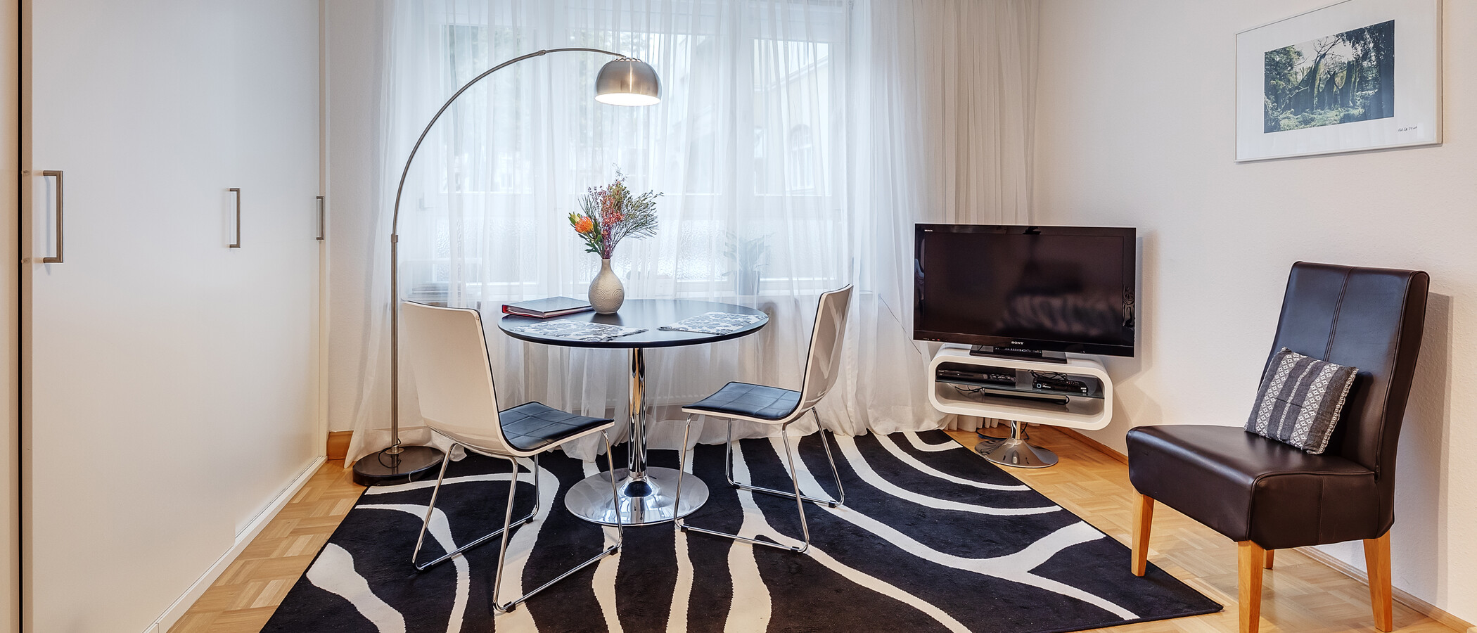 Wohnung München Schwabing-West (rund um den Hohenzollernplatz) 01 Wohnbereich 6071