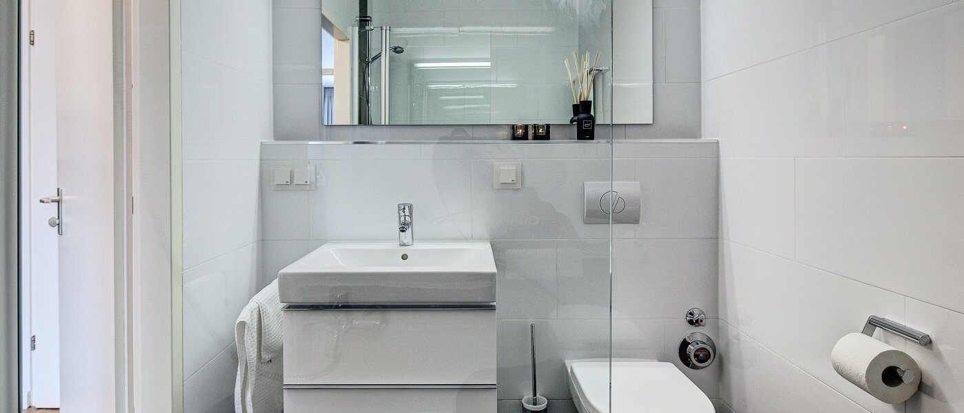 Wohnung München Arabellapark 01 Badezimmer 6126