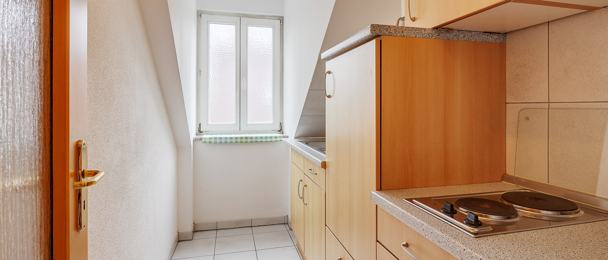 Dachgeschosswohnung München Waldtrudering 03 Küche 6182