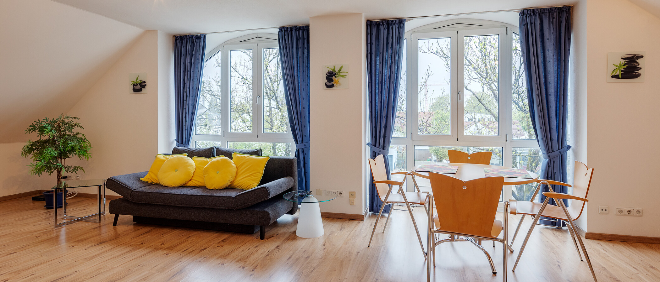Dachgeschosswohnung München Waldtrudering 02 Wohnbereich 6182