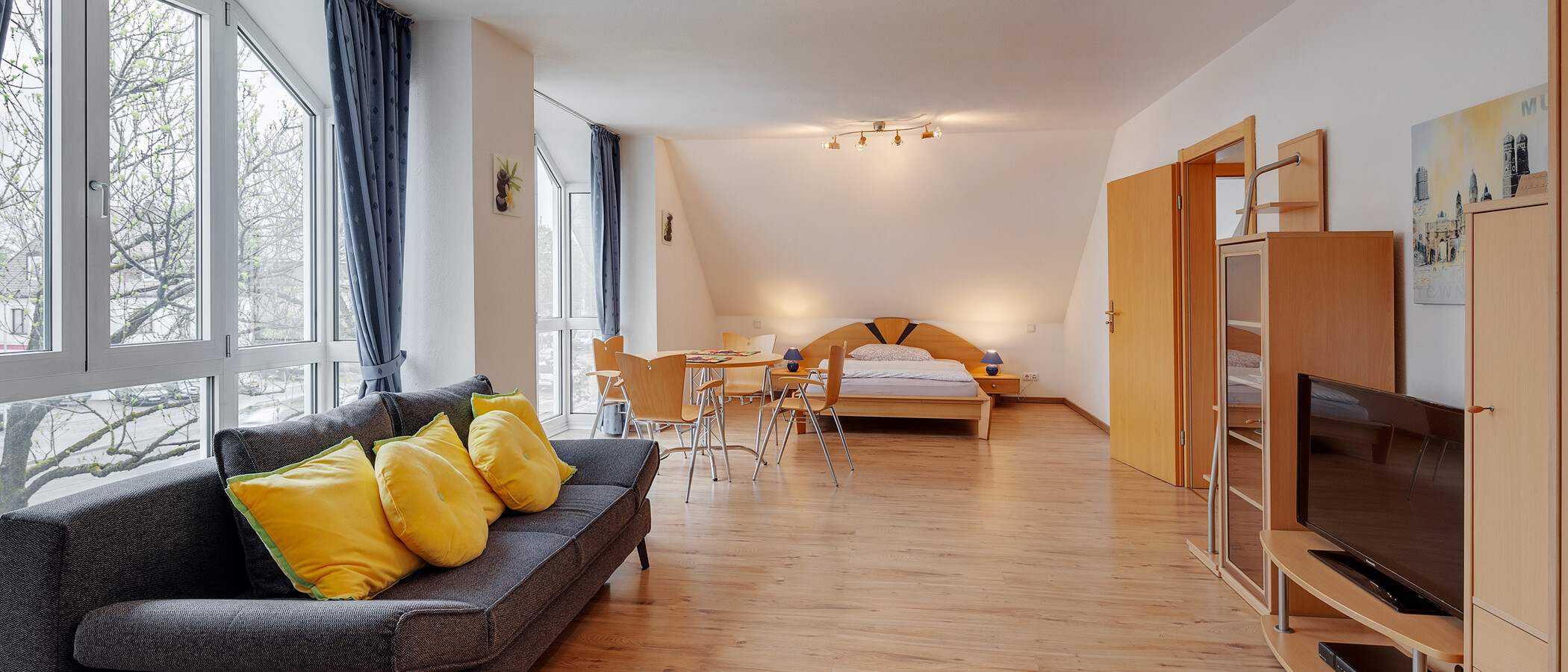 Dachgeschosswohnung München Waldtrudering 03 Wohnbereich 6182