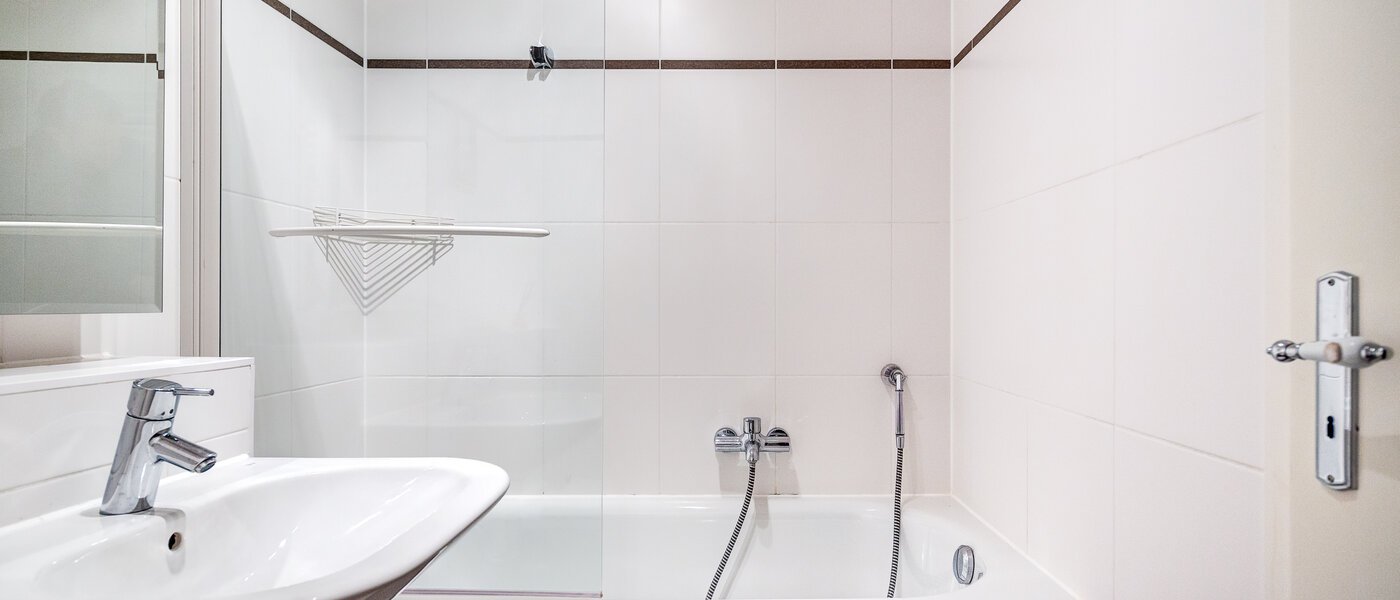 Wohnung München Bogenhausen 01 Badezimmer 6185