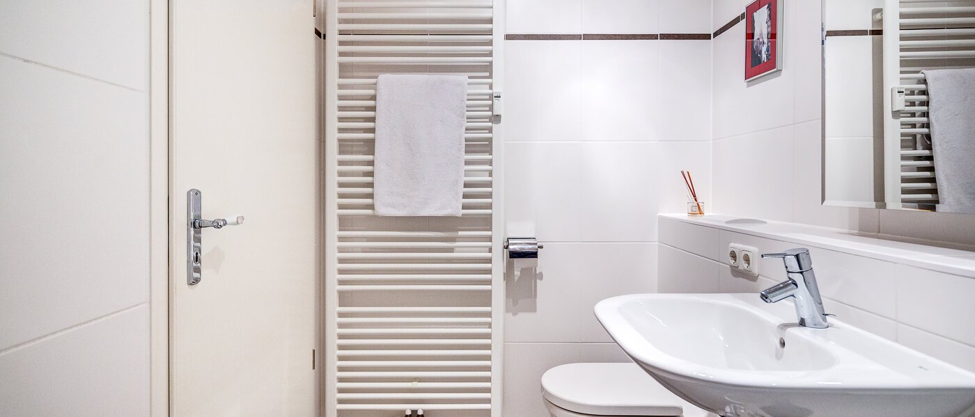 Wohnung München Bogenhausen 02 Badezimmer 6185