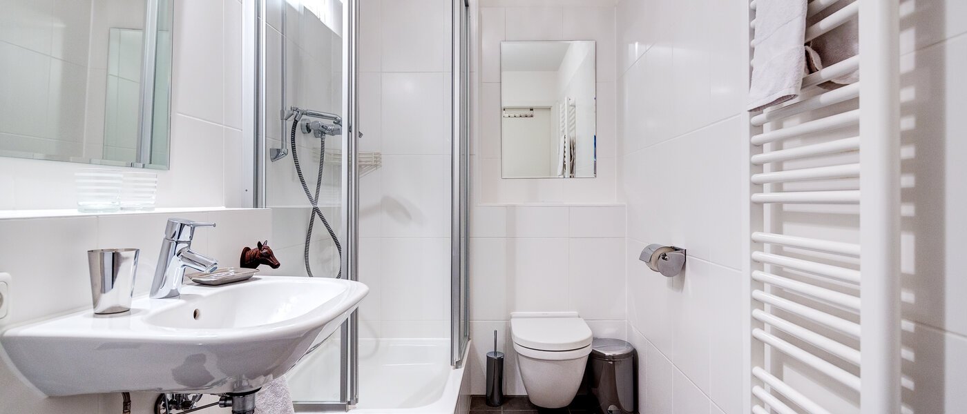 Wohnung München Bogenhausen 01 2. Badezimmer 6185