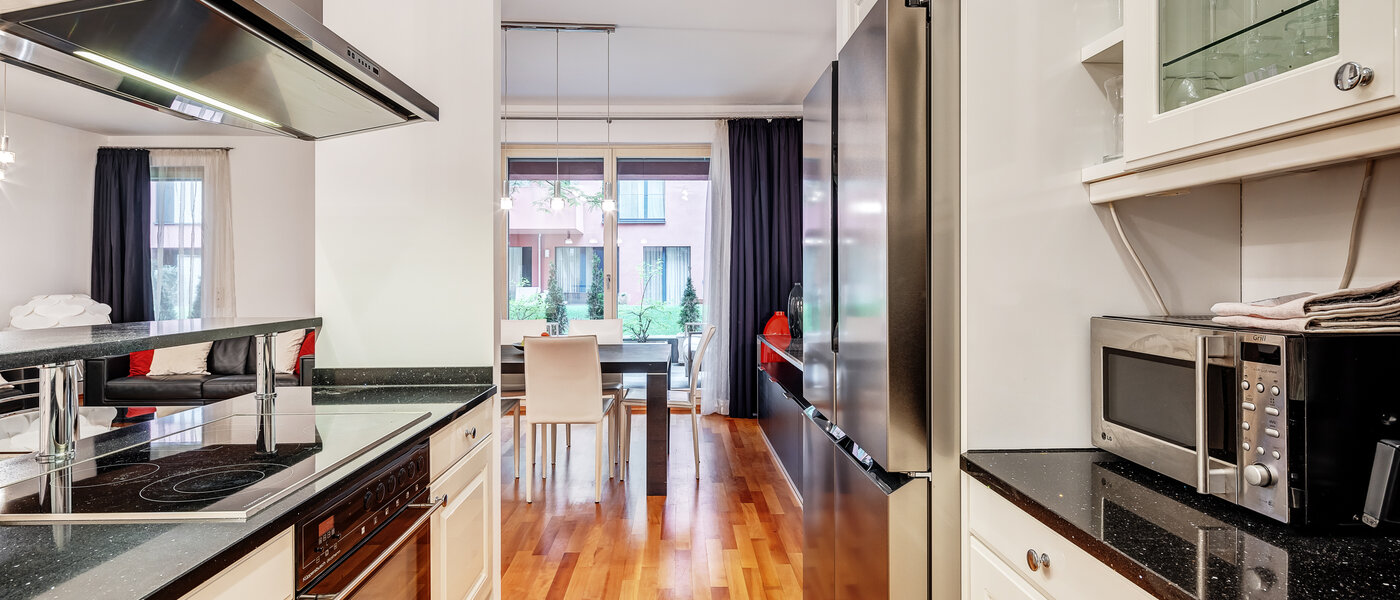 Wohnung München Schwabing-Nord (zw. Leopoldstraße & Englischen Garten) 06 Küche 6300