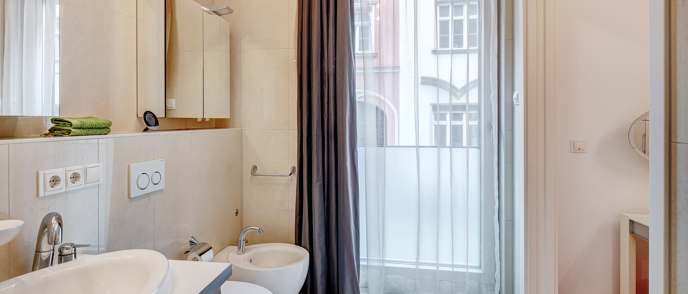Wohnung München Schwabing-Nord (zw. Leopoldstraße & Englischen Garten) 03 Badezimmer 6300