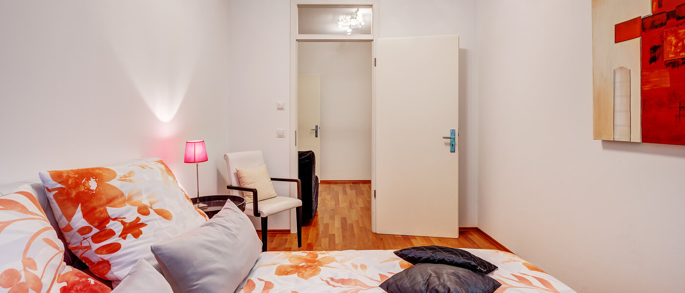 Wohnung München Schwabing-Nord (zw. Leopoldstraße & Englischen Garten) 03 2. Schlafzimmer	 6300