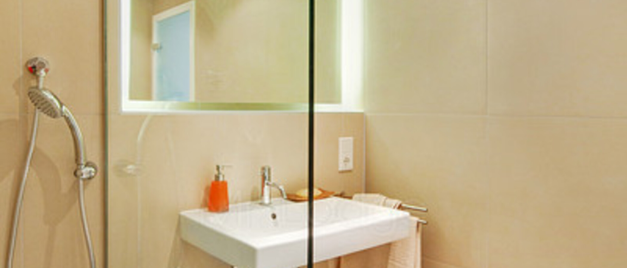 Dachterrassenwohnung München Neuhausen 02 Badezimmer 6439