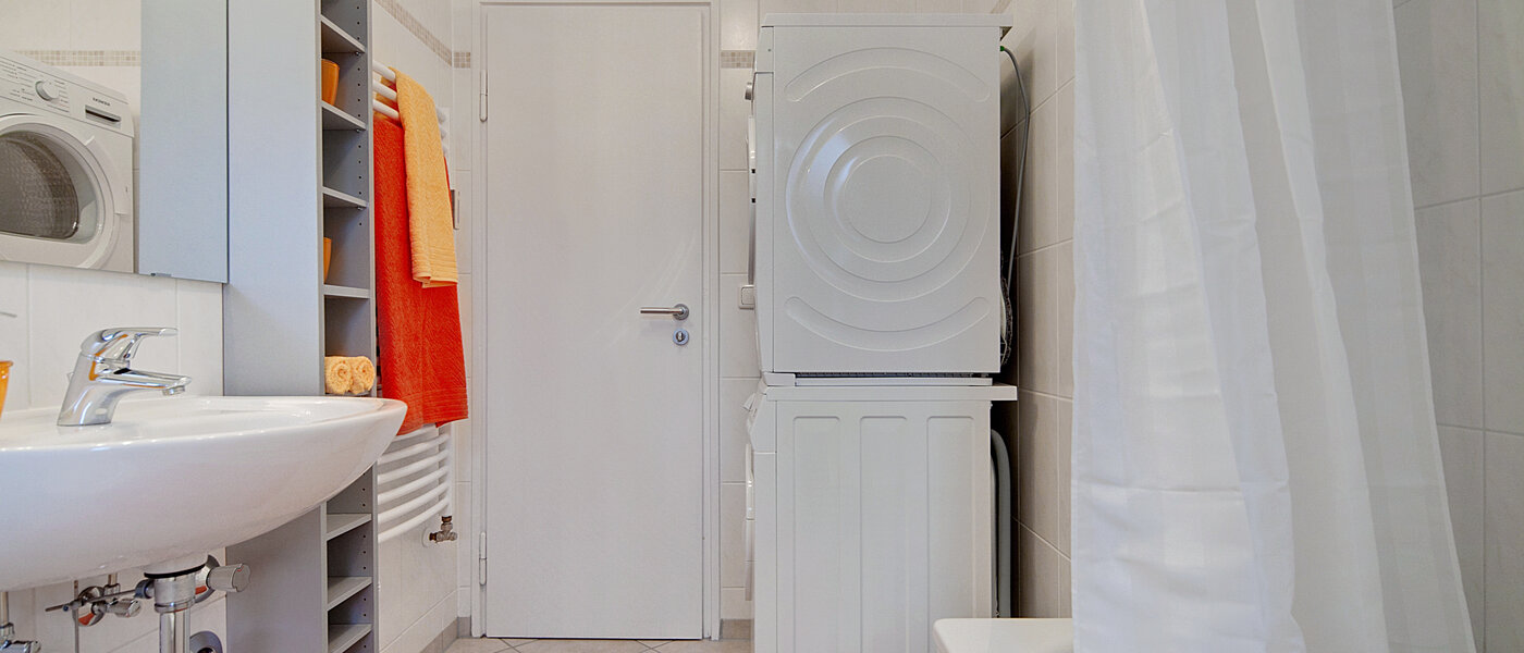 Wohnung München Schwabing (links der Leopoldstraße) 03 Badezimmer 6480