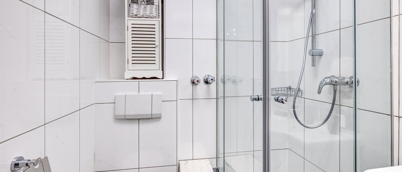 Wohnung München Schwabing (links der Leopoldstraße) 02 Badezimmer 6491