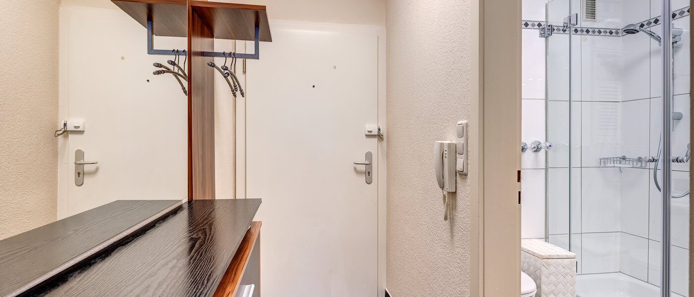 Wohnung München Schwabing (links der Leopoldstraße) 02 Flur/Gang 6491